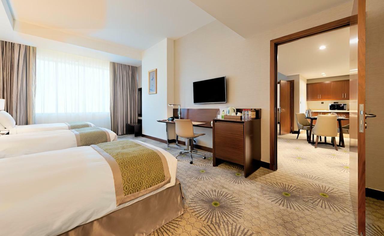 Holiday Suites Al Azizia Мекка Экстерьер фото